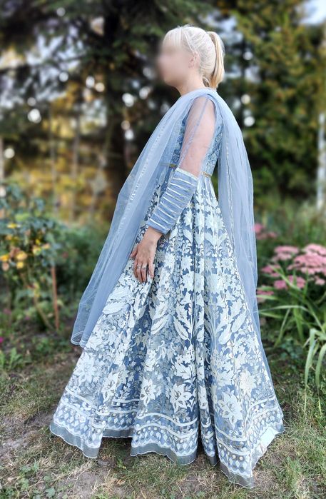 Niebieska suknia balowa S 36 kwiaty floral księżniczka królowa zima