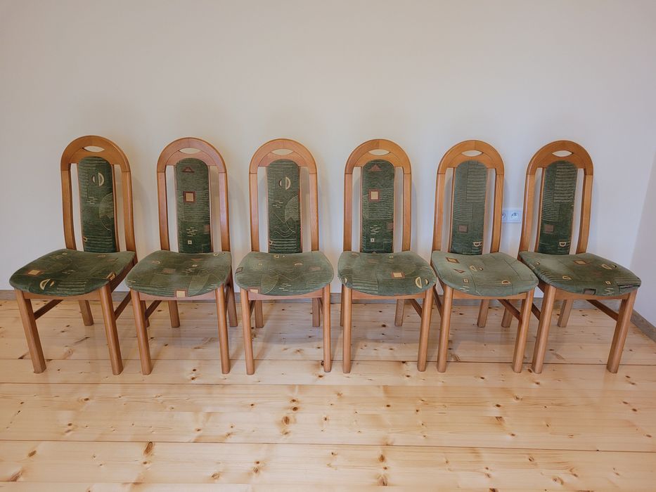 Krzesła do salonu/pokoju w dobrym stanie (obicie:tkanina)