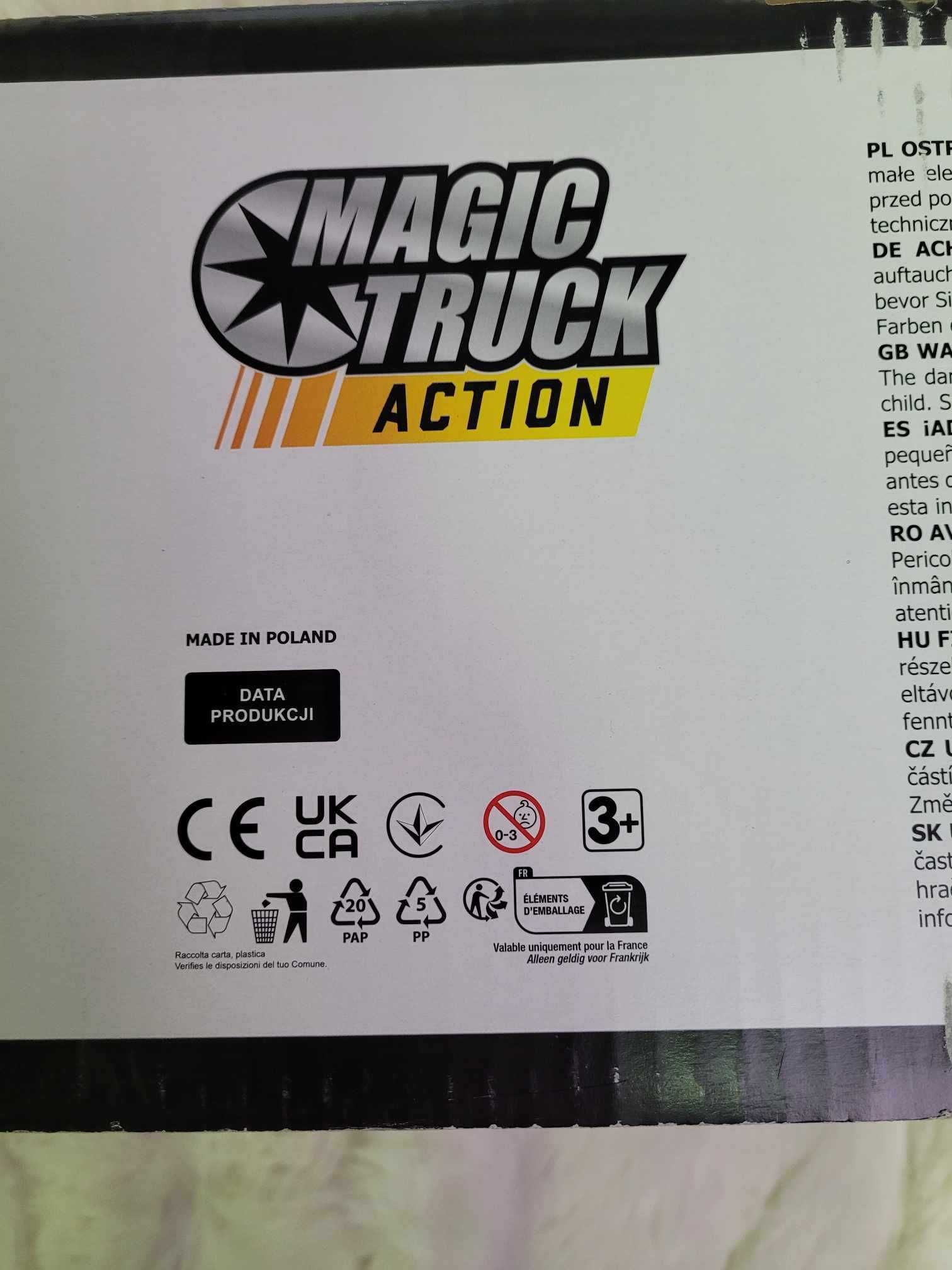 Laweta Samochód Magic Truck ACTION z autkami Retro - Wader