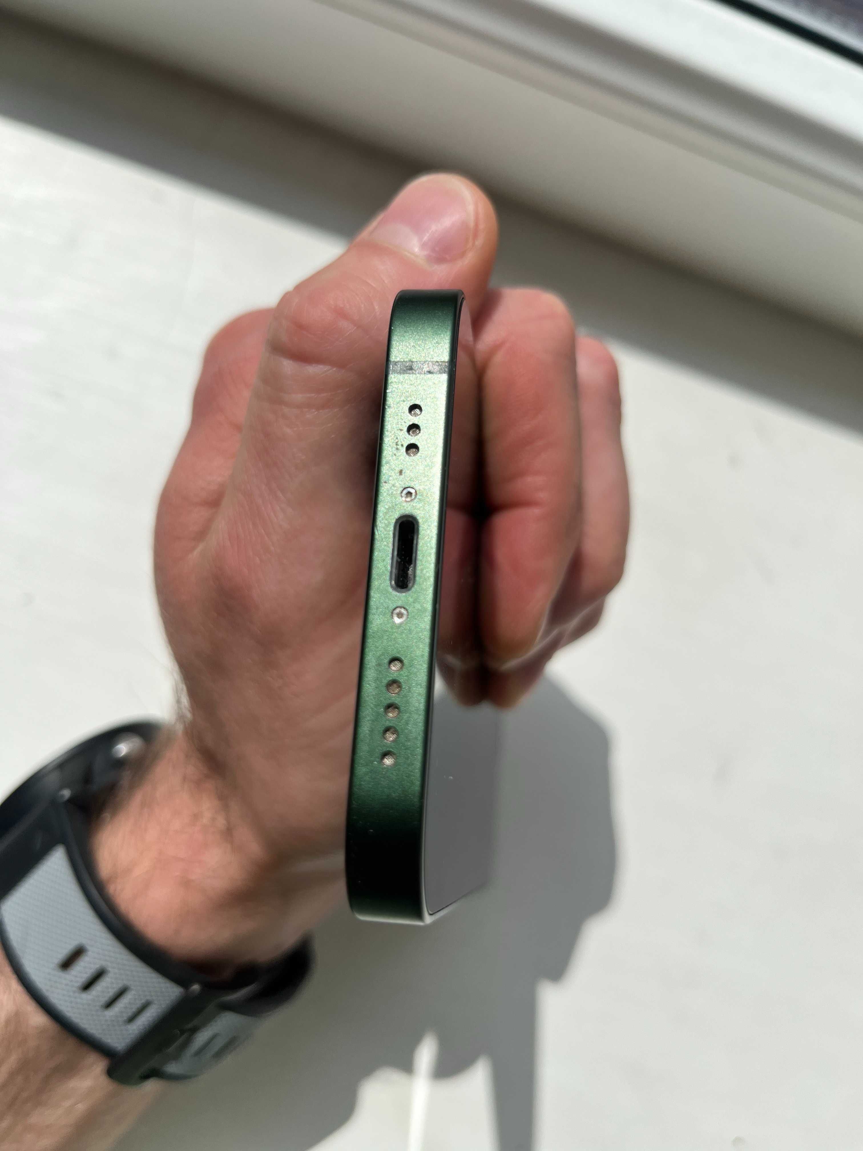 iPhone 13 Зелений- 128 GB. Батарея 83. Добрий стан.