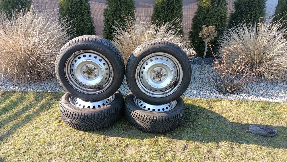 Koła zimowe felgi 16 5x114,3 et55 Honda Civic itd nowe opony 205/55/16