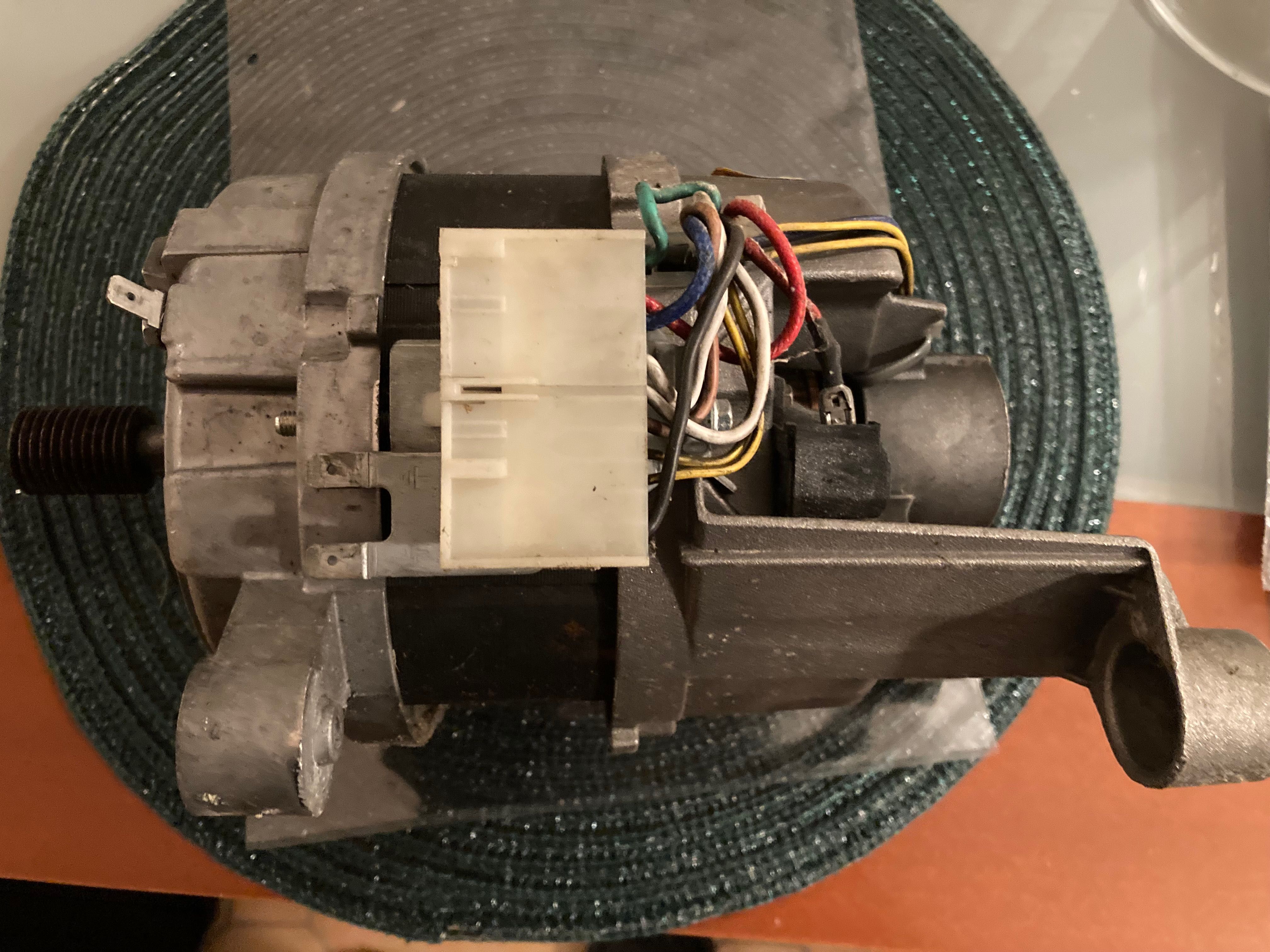 Silnik elektryczny używany do pralki Electrolux Sole 20584.024