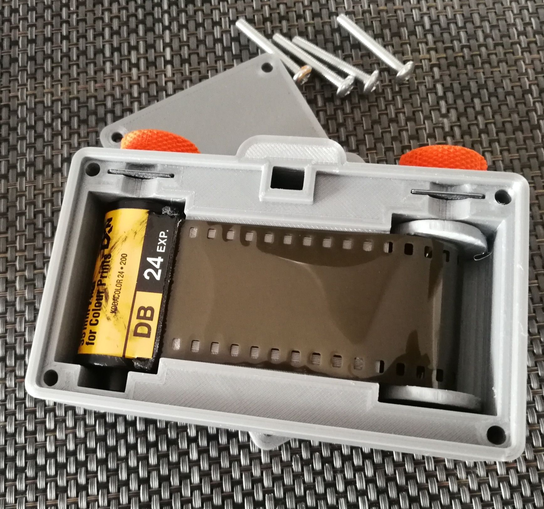 Kit - Pin-Hole Máquina analógica 35mm