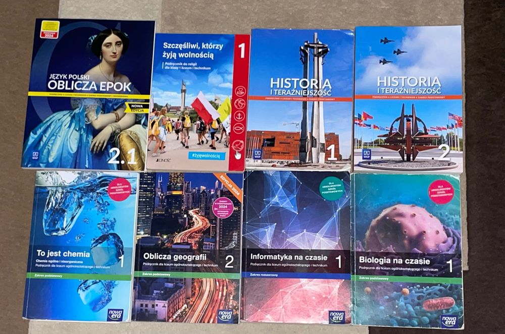 Sprzedam podręczniki do 2 klasy liceum i technikum