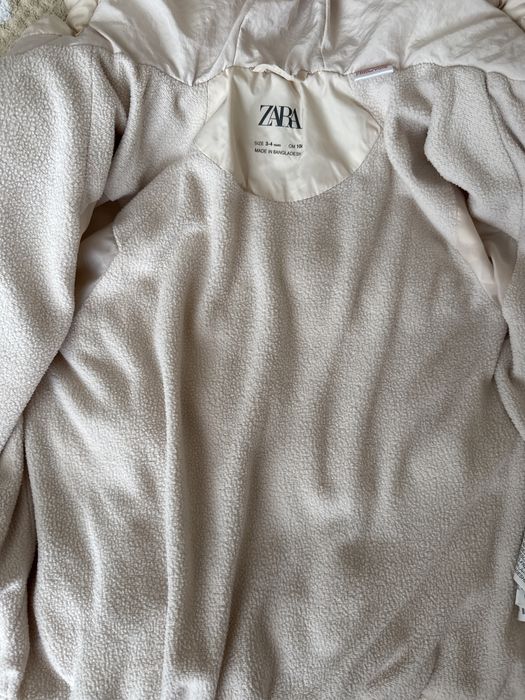 Куртка zara 104 см