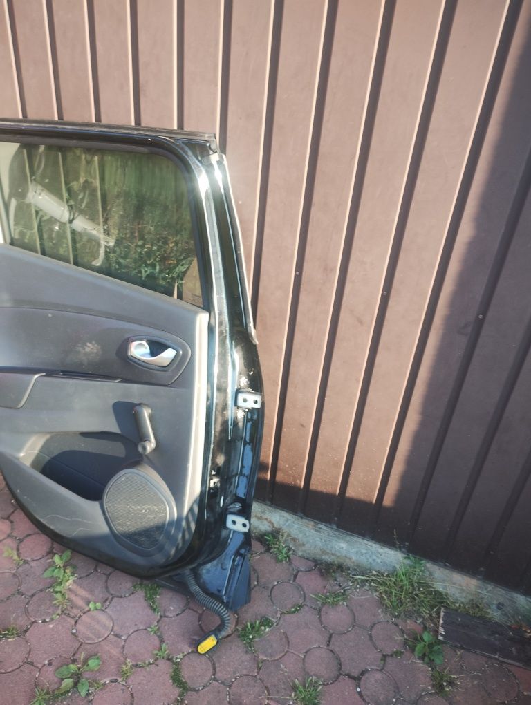 Drzwi na części Clio 4 kombi