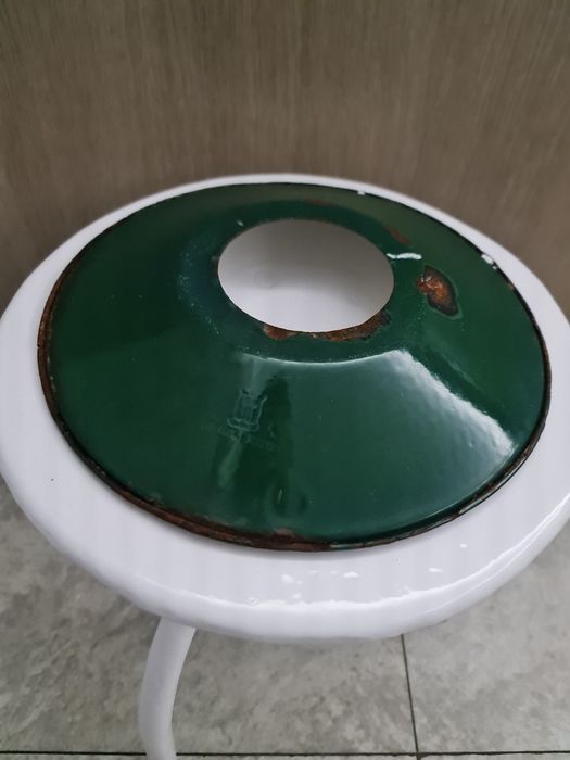 Klosze emaliowane lamp sygnatury