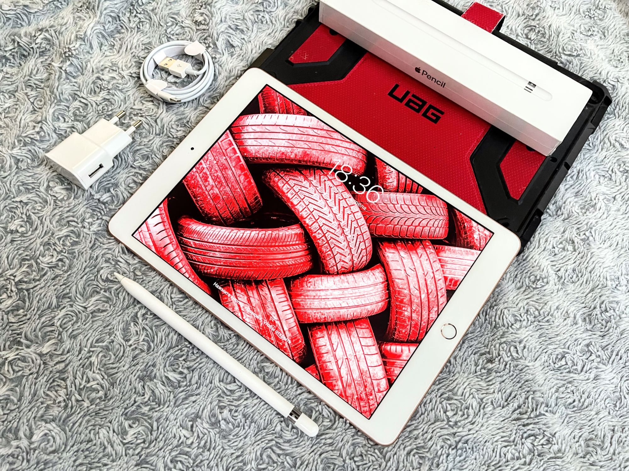 IPad 7 (32 gb) wi-fi + чехол UAG! А2197