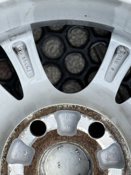 Диски оригінал Toyota Camry Corolla avensis auris  5 114,3 r15