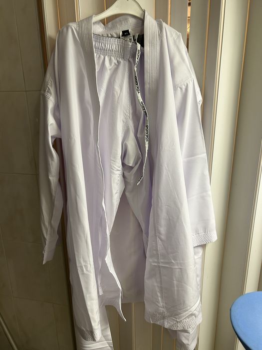 Кимоно для занятий дзюдо и других видов спорта