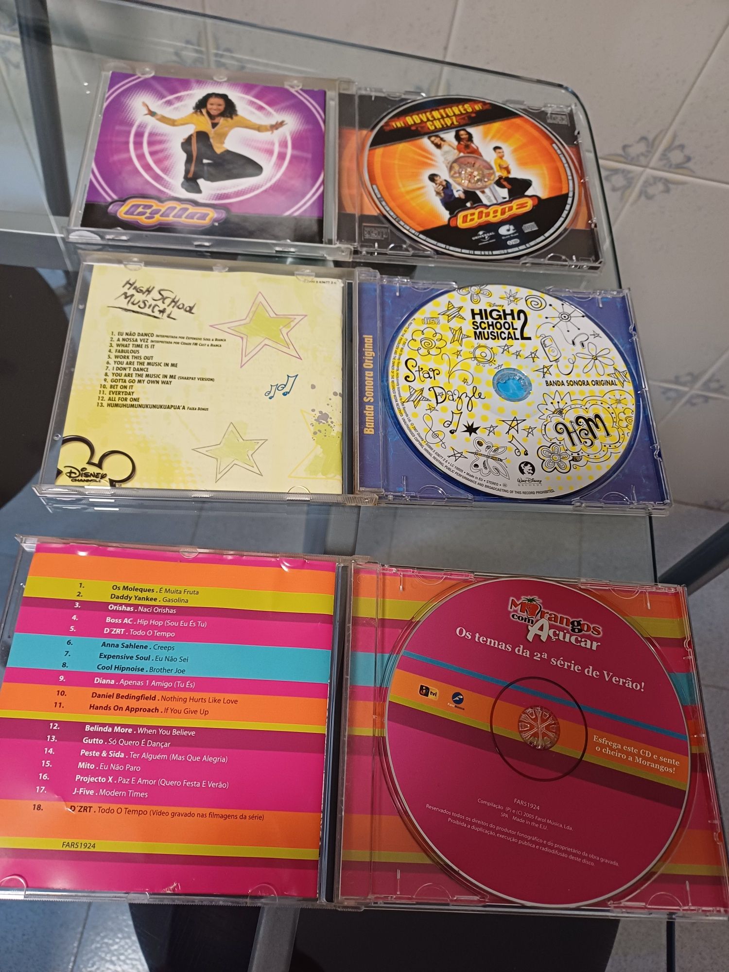 CDs de música originais.