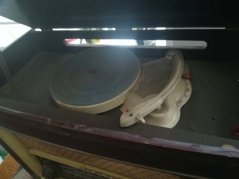Radioodbiornik Serenada z gramofonem vintage