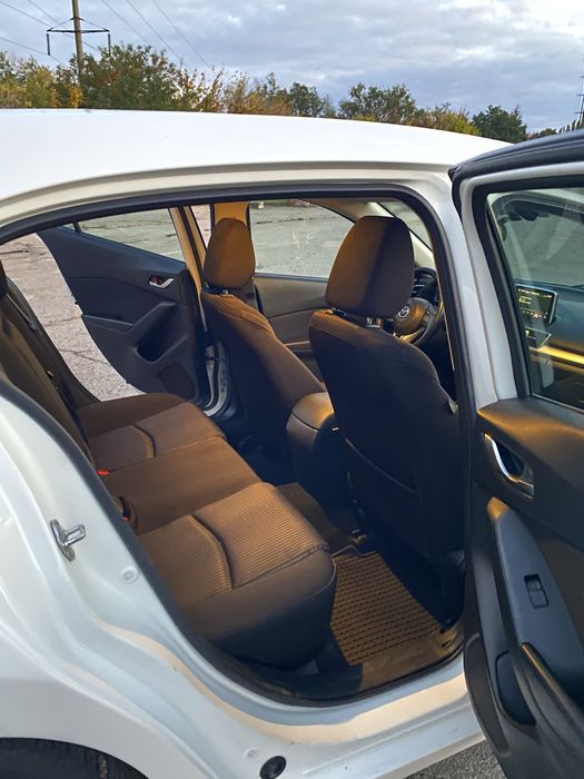 Mazda 3bm 2013 хэтчбек