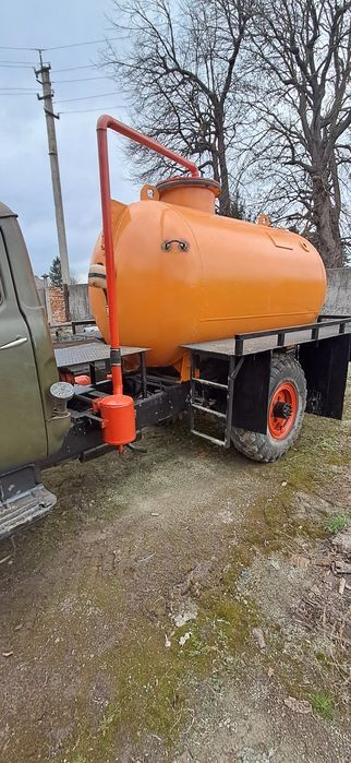 Продаєься Асенізатор газ 52