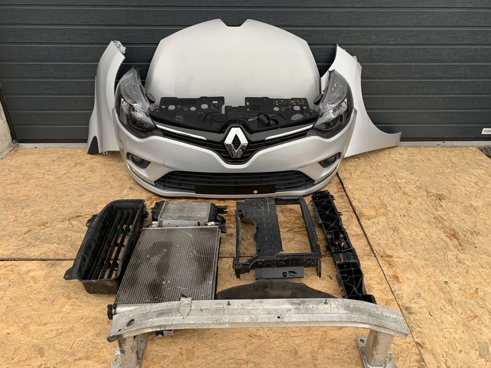 Передний бампер Renault Clio 4 Рейсталинг