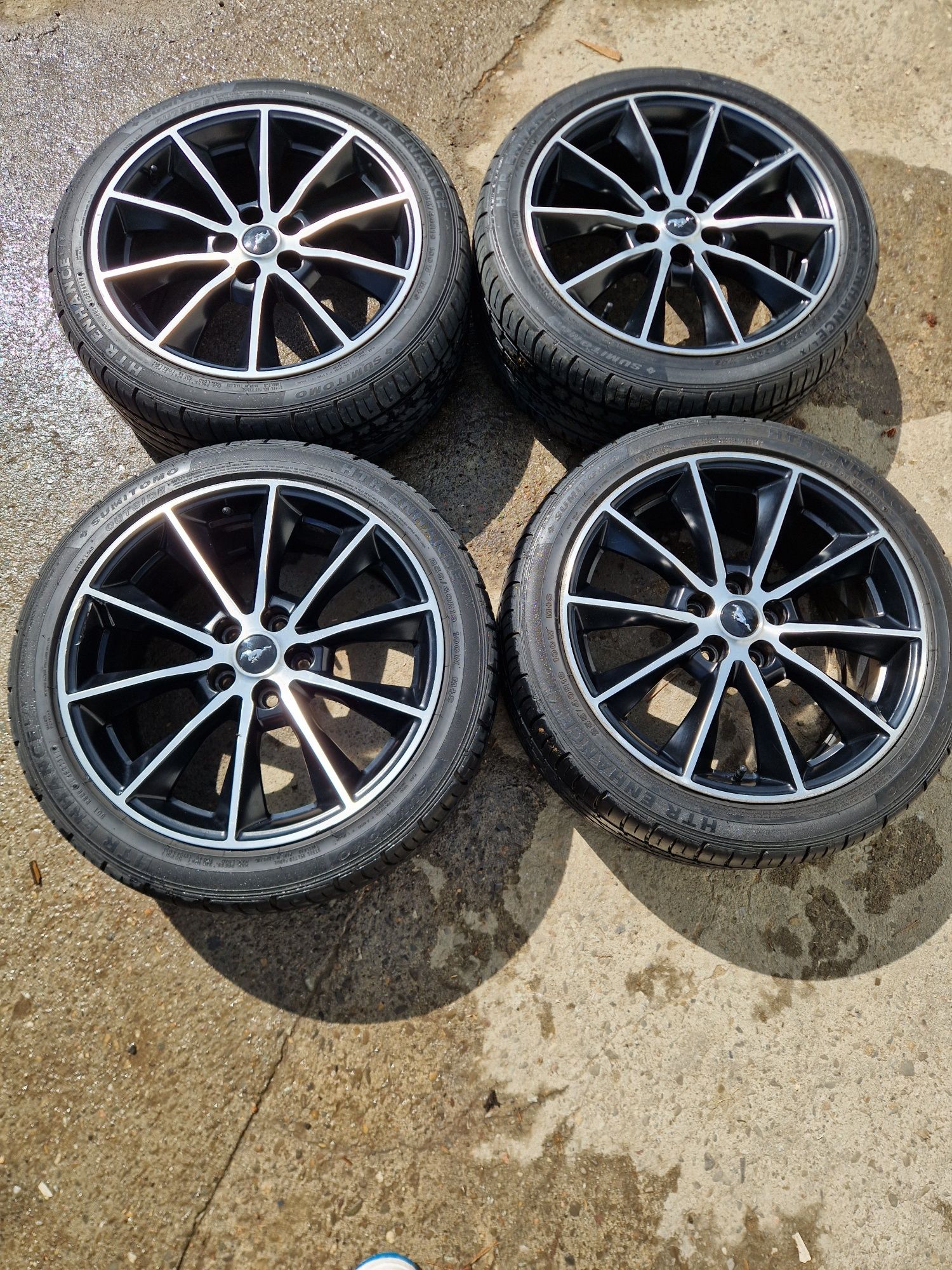Felgi z oponami Ford Mustang 255/40 R19