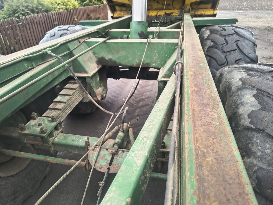 Przyczepa skorupa 18t, klapa hydrauliczna,resorowany dyszel