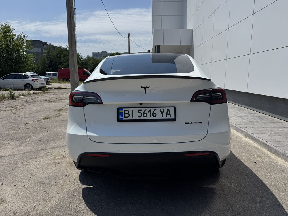 Tesla  Model  Y Longe Range 2022