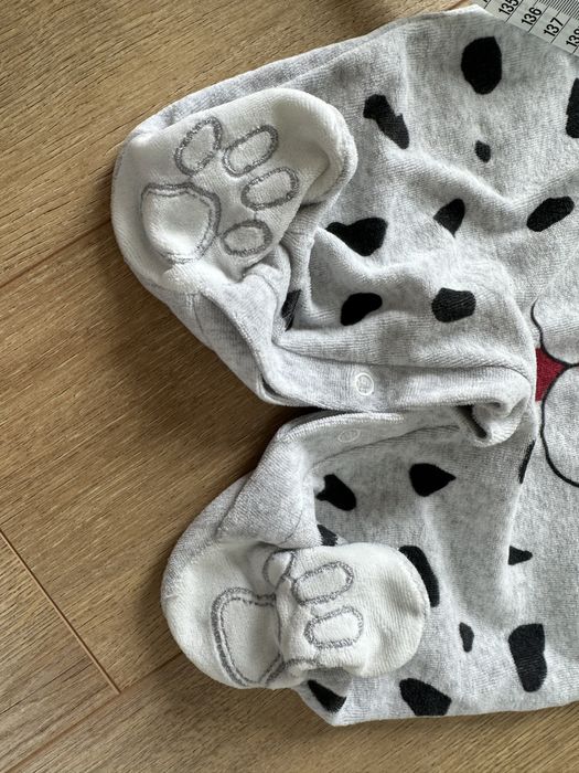 Śpioszki niemowlęce