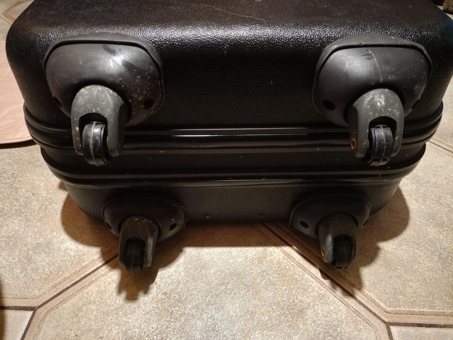 Чемодан VIVA поликарбонат