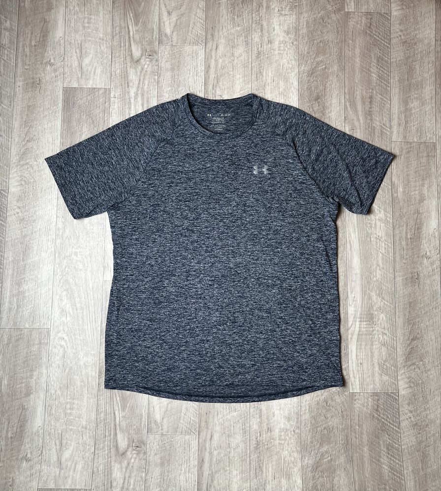 Футболка Under Armour размер XL оригинал спортивная мужская бег run