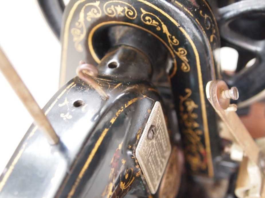 Máquina Costura Biesolt & Locke vintage muito antiga portátil