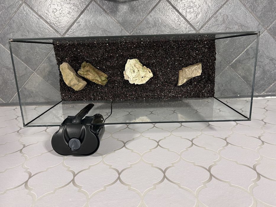 Akwarium szklane z wyposażeniem 72 l