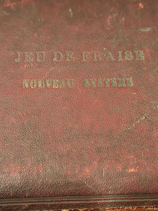 Stare narzędzia zegarmistrzowskie