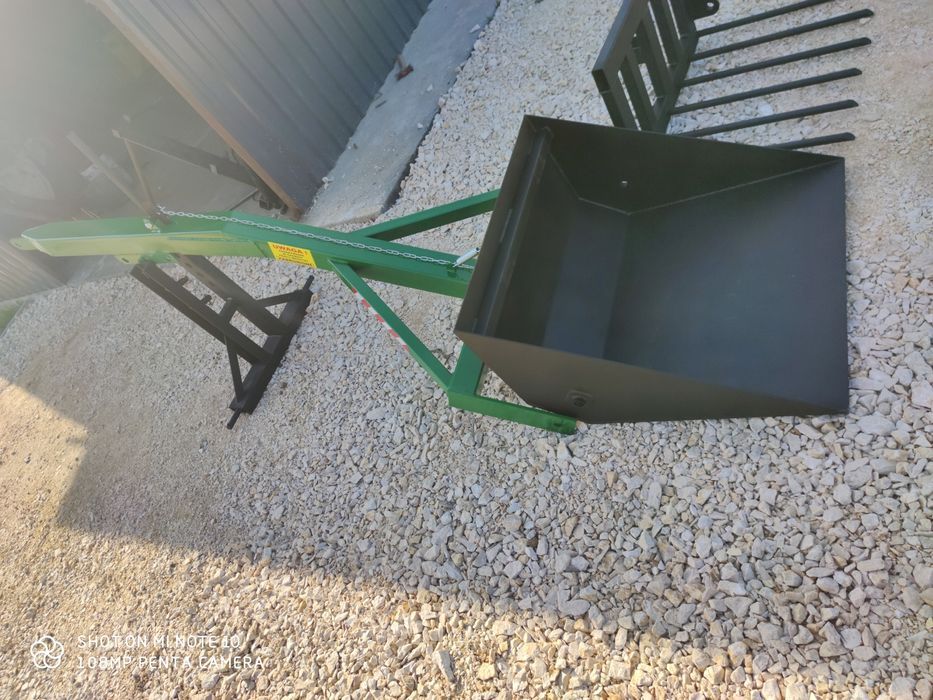 Ładowacz na tyl ciagnika widly do obornika