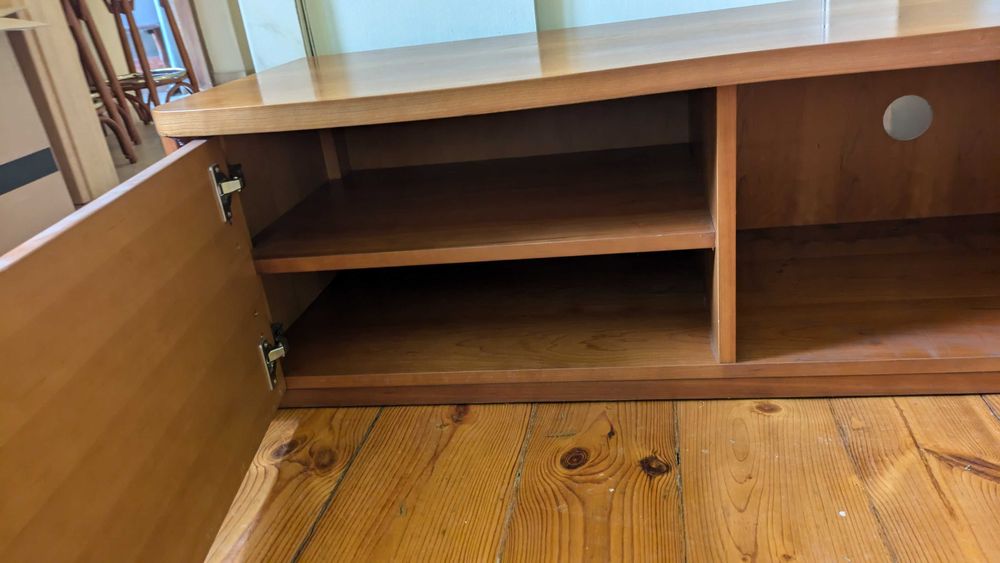 Szafka RTV w kolorze czereśni