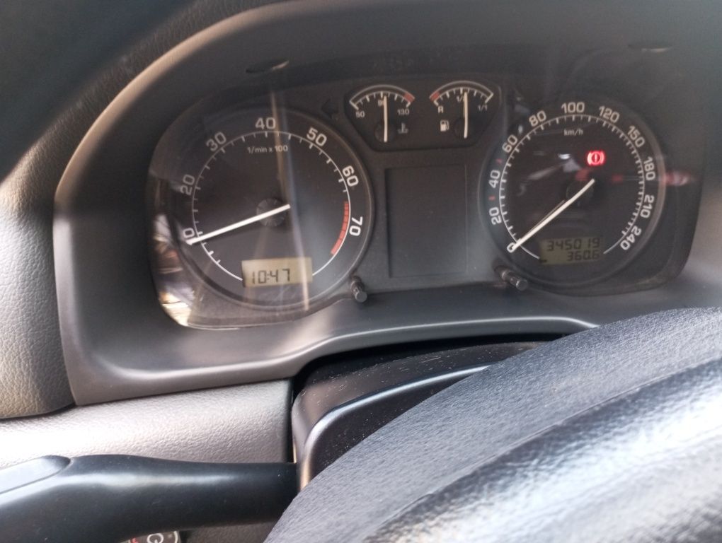 Шкода октавія тур 1.8 турбо газ/бенз