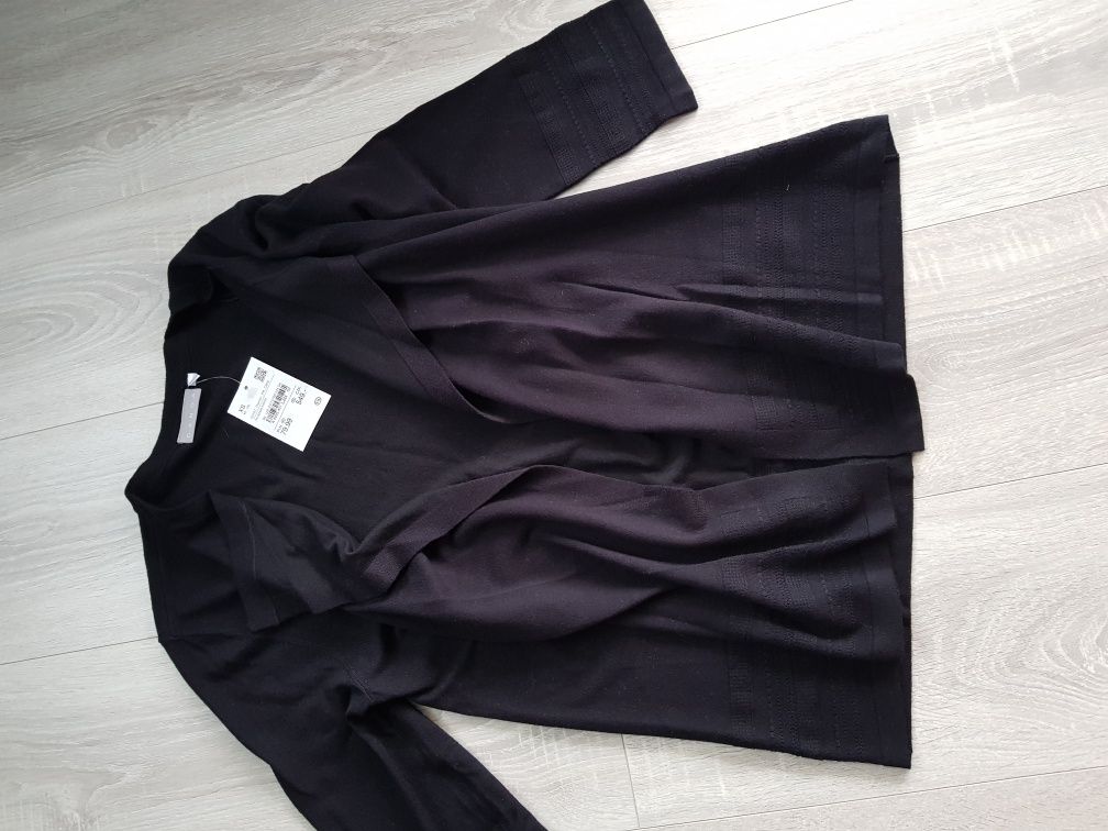 Sweterek czarny narzutka C&A nowy XS