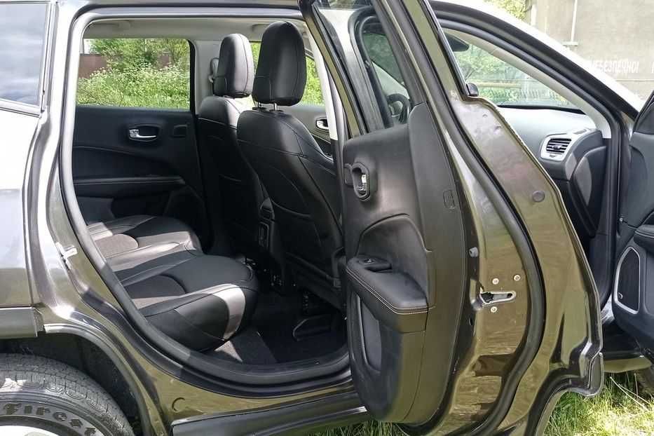 Продам Jeep Compass LATITUDE 2021