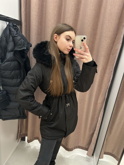 Парка жіноча зимова Mohito.