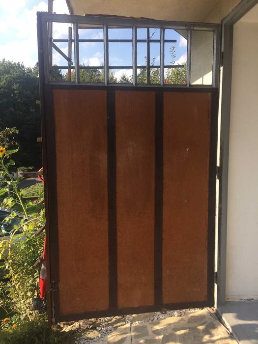 Sprzedam Drzwi garażowe