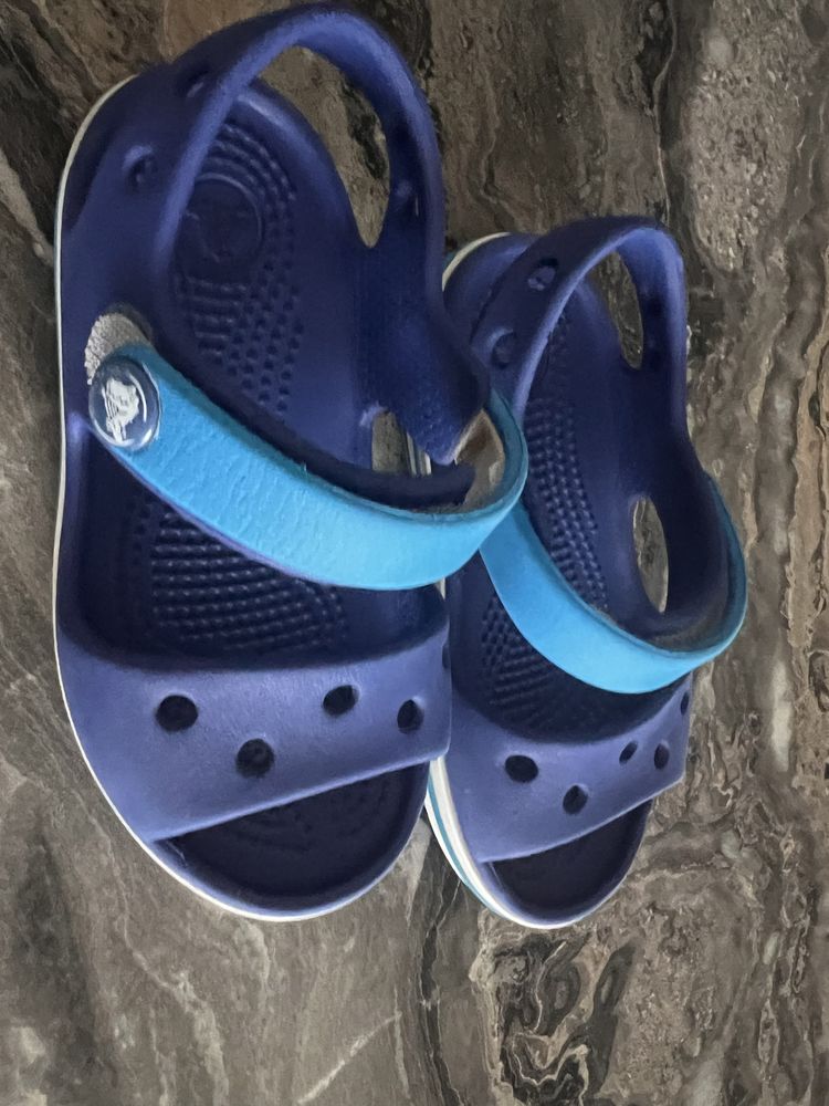 Продам босоніжки для хлопчика, Elefanten i Crocs