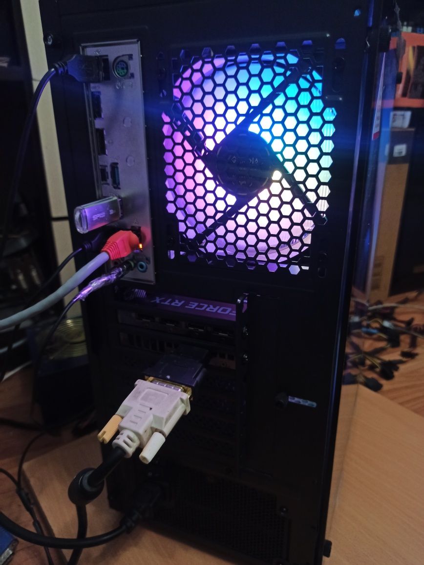 Комп'ютер на I5 10400f. RTX -3070  DDR4-32gb