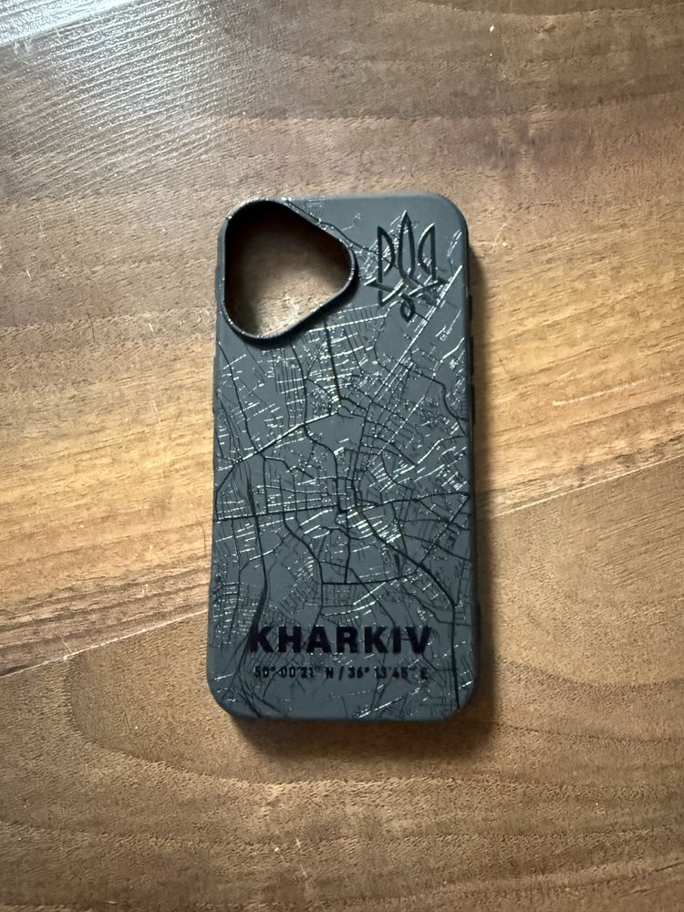 Чохол iPhone 16
