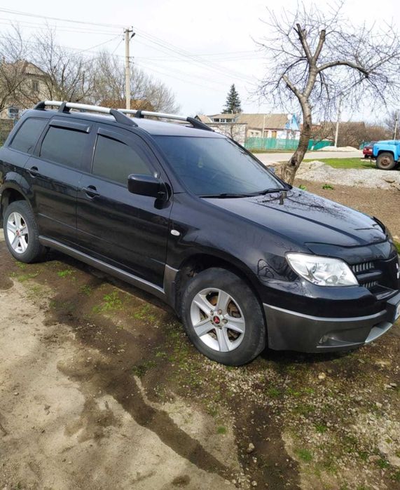 Мітсубісі Аутлендер
