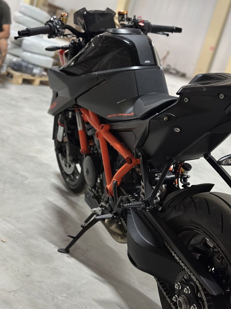 KTM Super Duke 1290 r