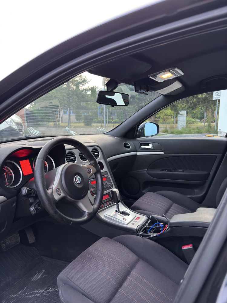 Zadbana Alfa 159 2.4JTDm Szwajcaria Automat 2Klucze Książka Łopatki Fv