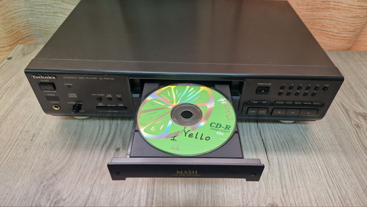 CD програвач Technics  SL-PS670
