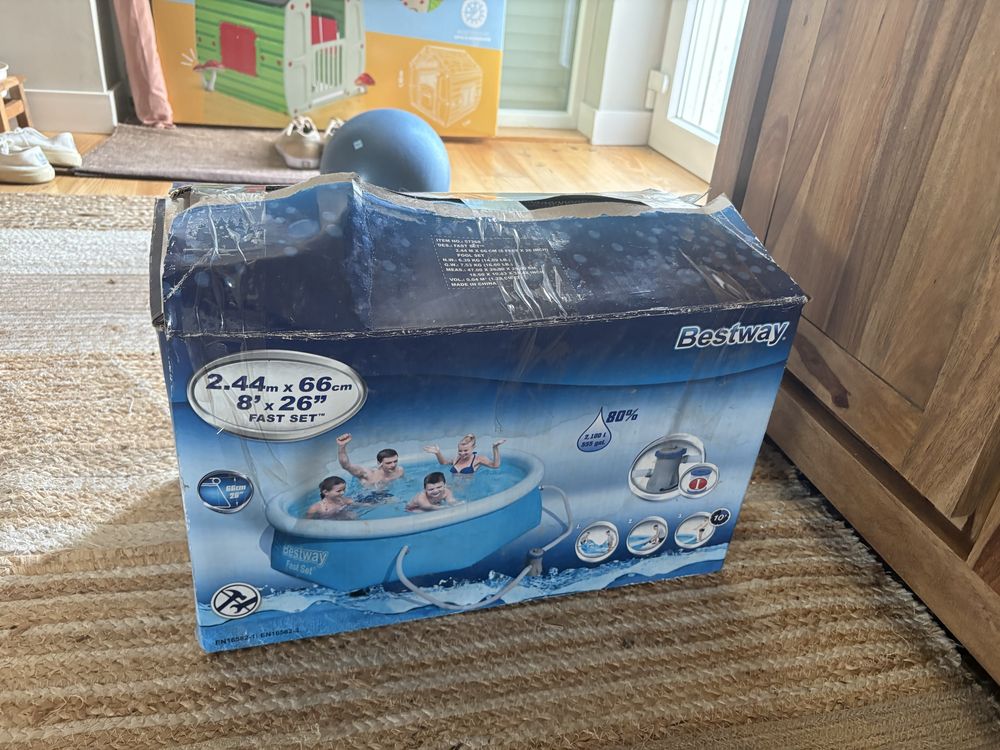 Piscina bestway com acessórios