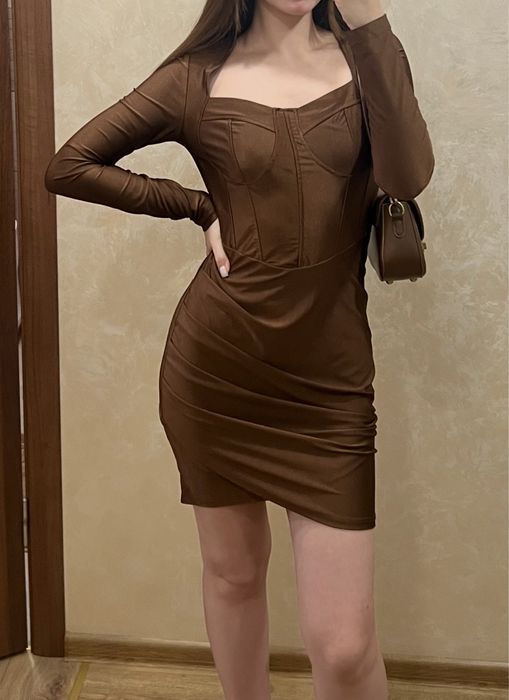 Облягаюча сукня з імітацією корсету SHEIN