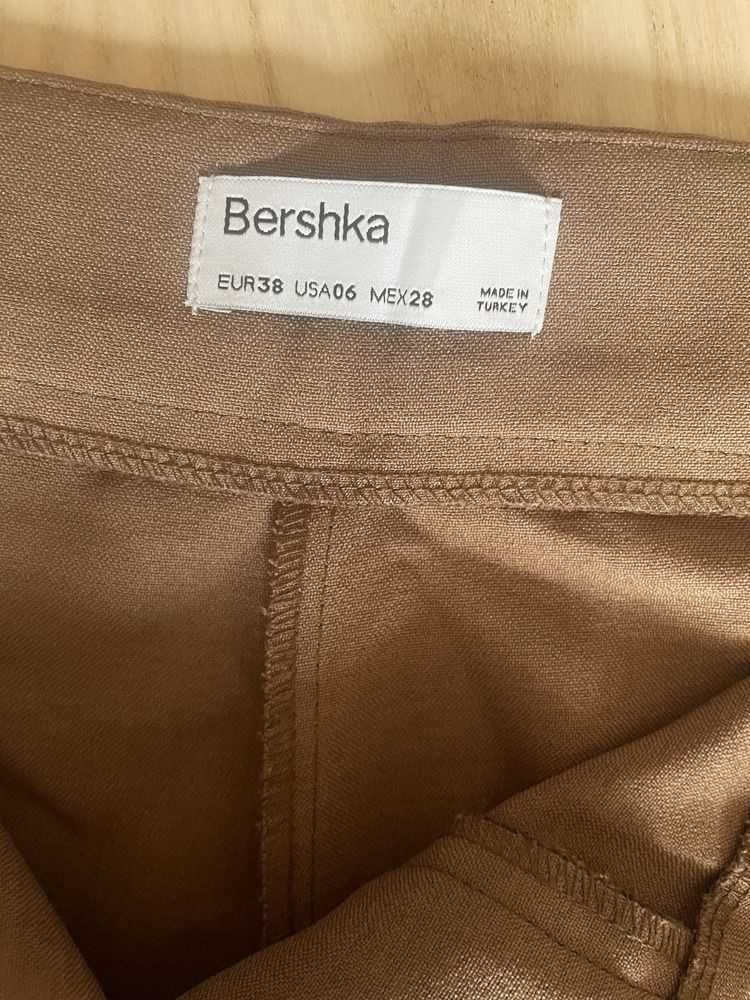 Штани жіночі Bershka, 38 розмір