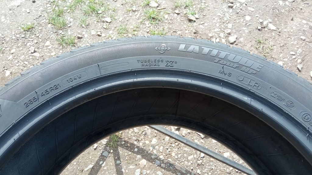 265/45/21 Michelin