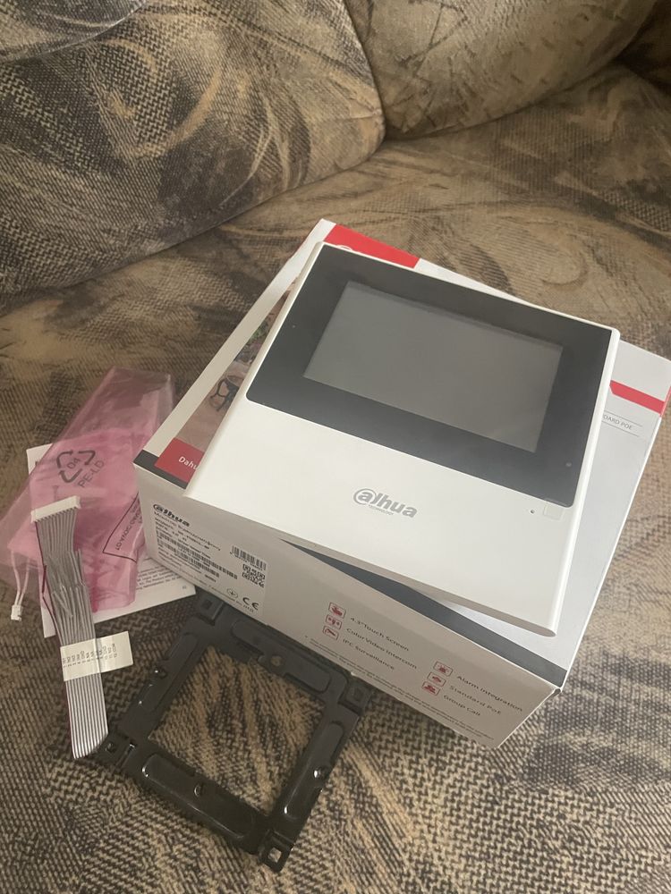 Домофон DHI-VTH2611L-WP 4.3" WI-FI