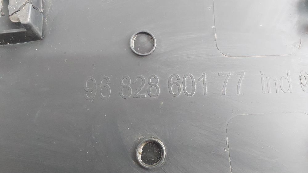 Friso painel esquerdo PEUGEOT Partner II