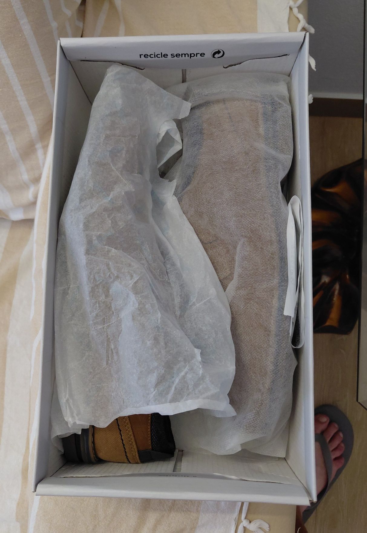 Sapatos Novos Cor Camel TM- 41/42