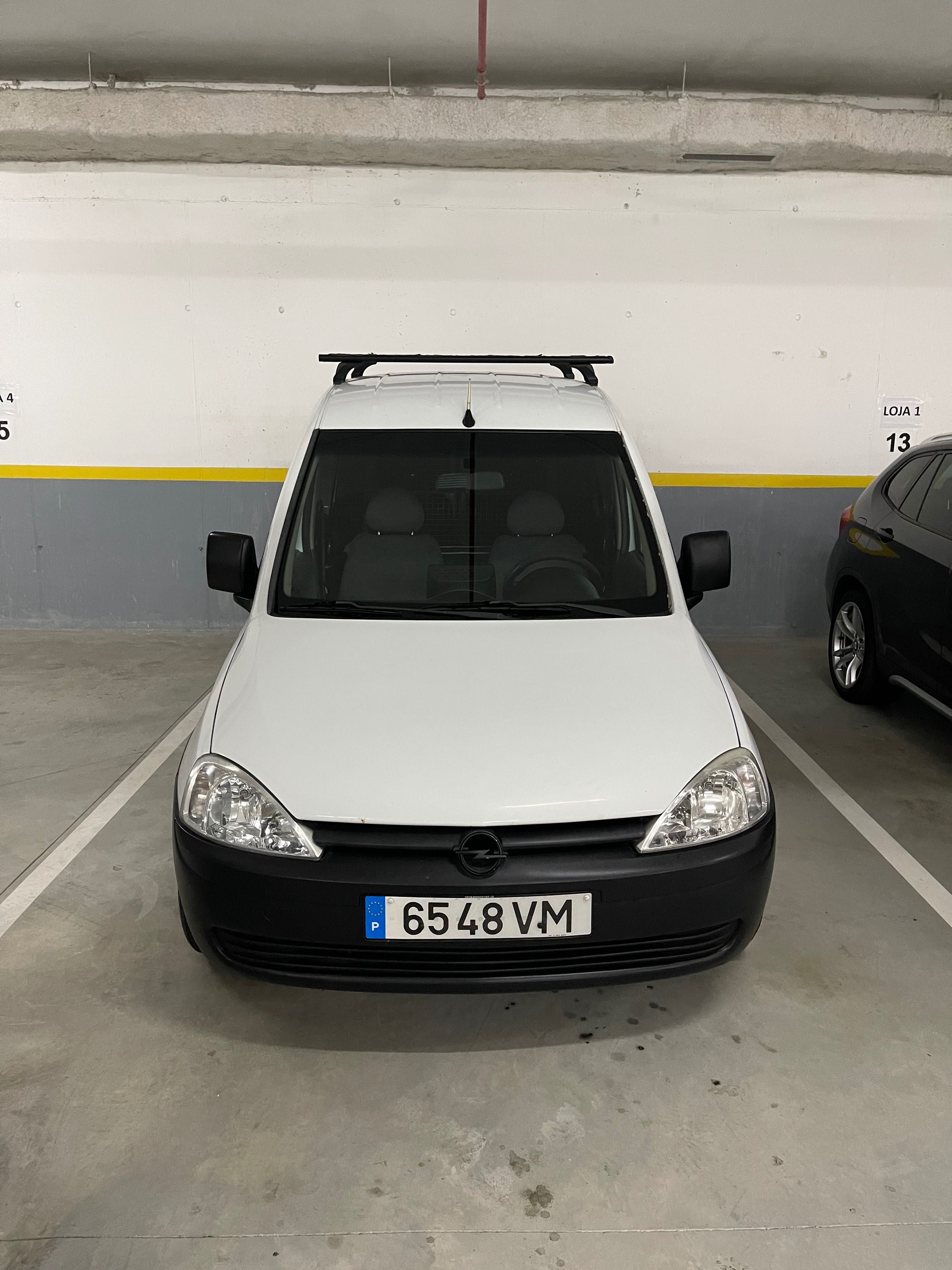 Opel Combo 1.7 muito conservada